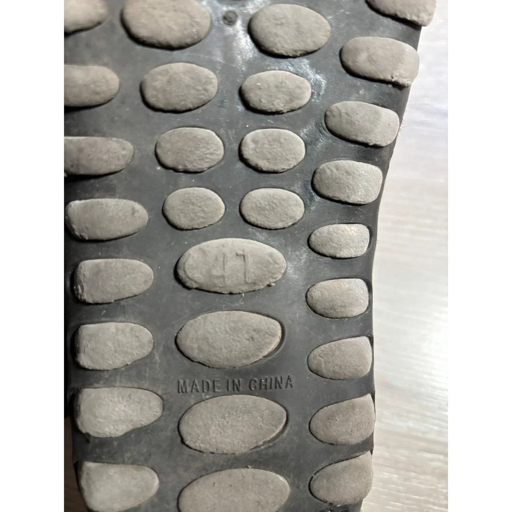 TF Water Shoes Mens 8 Womens 9.5 Gray Perforated Slip On Beach Clogs EU 41